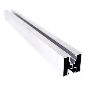 Hliníkový montážny profil PV 40×40 mm – koľajnica 665 cm na skrutky M10