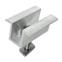Stredová príchytka H25 L50 surová so skrutkou M8x20 a vložkou pre panely 30 mm